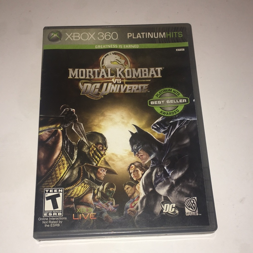 X BOX 360 PLATNUM HITS MORTAL KOMBAT VS DC UNIVERSE